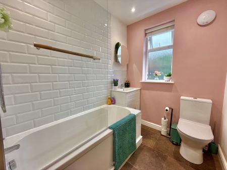3 bedroom Semi-detached house for sale in Western Crescent, Lincoln, LN6