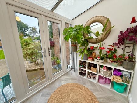 3 bedroom Semi-detached house for sale in Western Crescent, Lincoln, LN6