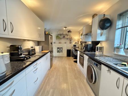 3 bedroom Detached bungalow for sale in Westfield Approach, North Greetwell, Lincoln, LN2