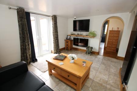 4 bedroom Detached bungalow for sale in Westfield Drive, North Greetwell, Lincoln, LN2