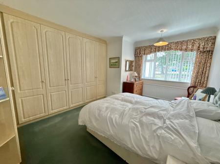 3 bedroom Bungalow for sale in Westwood Drive, Lincoln, LN6