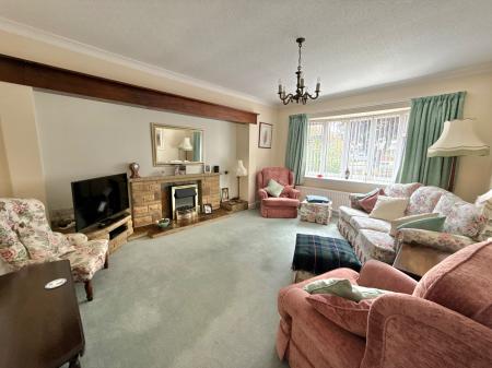 3 bedroom Bungalow for sale in Westwood Drive, Lincoln, LN6