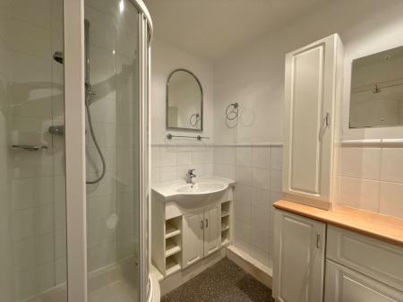 3 bedroom Detached bungalow for sale in Windsor Close, Sudbrooke, LN2