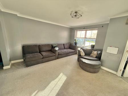 3 bedroom Detached house for sale in Gloucester Close, Lincoln, LN4