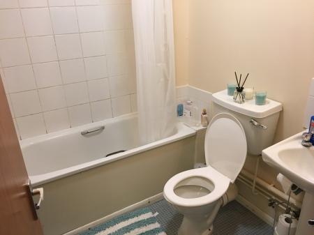 2 bedroom Flat share to let in Brayford Wharf East, Lincoln, LN5