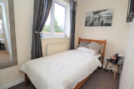 2 bedroom Semi-detached house to let in Meadow Way, Bracebridge Heath, LN4