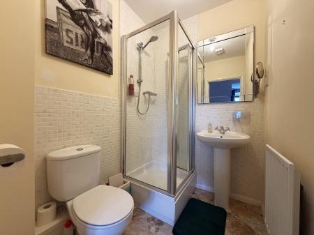 4 bedroom Town house to let in Ross Close, Uphill Lincoln, Lincoln, LN2