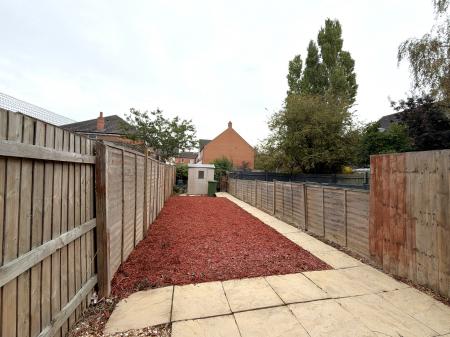 4 bedroom Town house to let in Ross Close, Uphill Lincoln, Lincoln, LN2