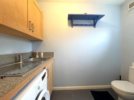 4 bedroom Town house to let in Ross Close, Uphill Lincoln, Lincoln, LN2