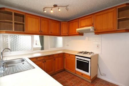 4 bedroom Detached bungalow to let in The Chalfonts, Branston, LN4