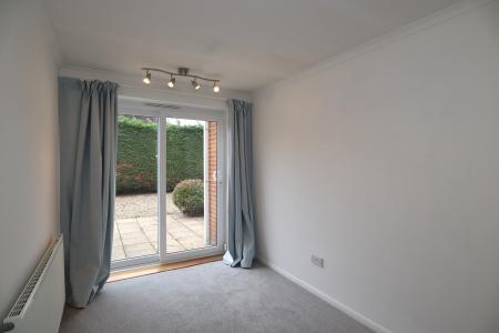 4 bedroom Detached bungalow to let in The Chalfonts, Branston, LN4