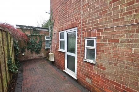 3 bedroom Semi-detached house for sale in Broadway, Lincoln, LN2