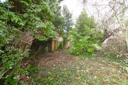 3 bedroom Semi-detached house for sale in Broadway, Lincoln, LN2