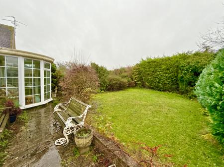 2 bedroom Detached bungalow for sale in Western Avenue, Lincoln, LN6