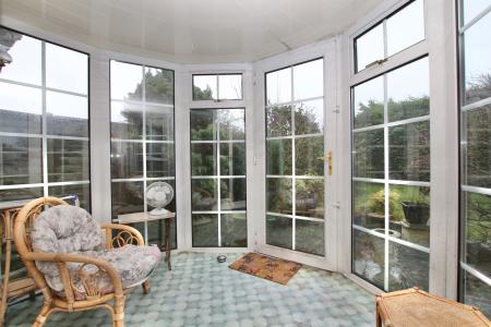 2 bedroom Detached bungalow for sale in Western Avenue, Lincoln, LN6