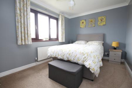 4 bedroom Detached house for sale in Meadow Way, Welton, LN2