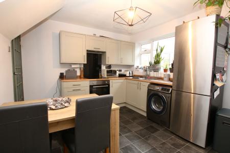 3 bedroom Terraced House for sale in Kenner Close, Lincoln, LN6