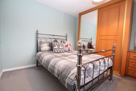 3 bedroom Terraced House for sale in Kenner Close, Lincoln, LN6