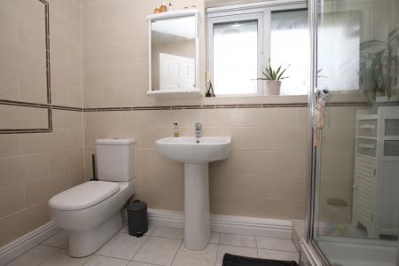 3 bedroom Terraced House for sale in Kenner Close, Lincoln, LN6