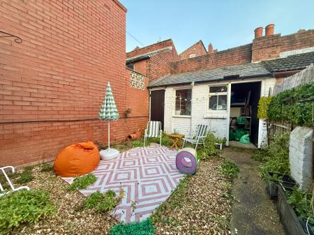 2 bedroom Terraced House for sale in Horton Street, Lincoln, LN2