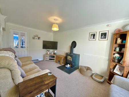 2 bedroom End of terrace house for sale in Addison Place, Fenton, LN1