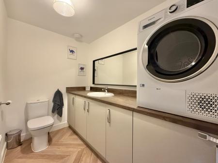 4 bedroom Detached house for sale in Frank Ford Close, Saxilby, LN1