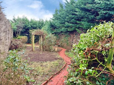 3 bedroom Semi-detached bungalow for sale in Sleaford Road, Metheringham, LN4