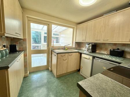 3 bedroom Semi-detached bungalow for sale in Sleaford Road, Metheringham, LN4