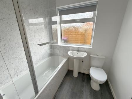 2 bedroom Bungalow for sale in Chestnut Grove, Waddington, LN5