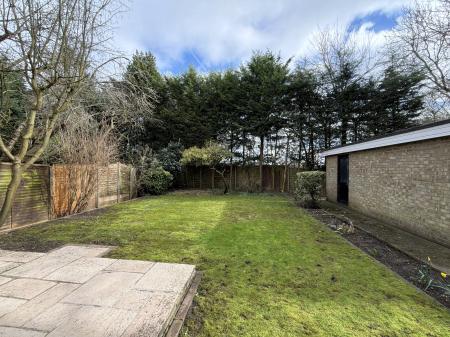 4 bedroom Detached house to let in Riseholme Road, Lincoln, LN1