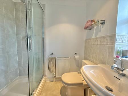4 bedroom Detached house for sale in Maple Drive, Sudbrooke, LN2