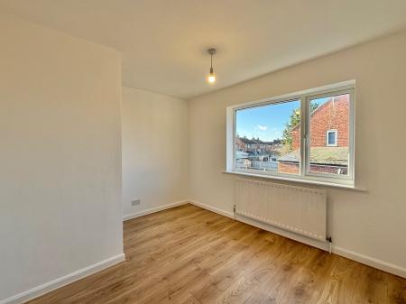 4 bedroom Semi-detached house for sale in Apley Close, Lincoln, LN2