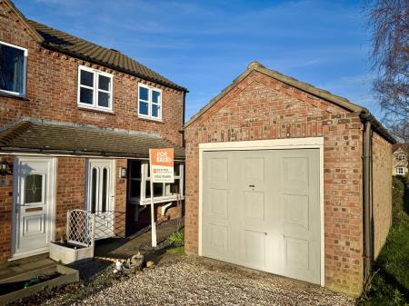 The Gleanings, Navenby, LN5