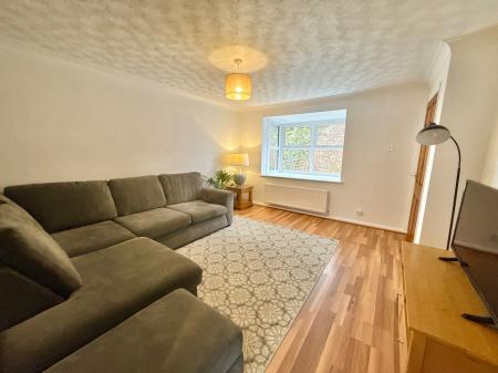 3 bedroom Semi-detached house for sale in The Gleanings, Navenby, LN5