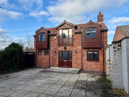 Chapel Lane, Lincoln, LN1