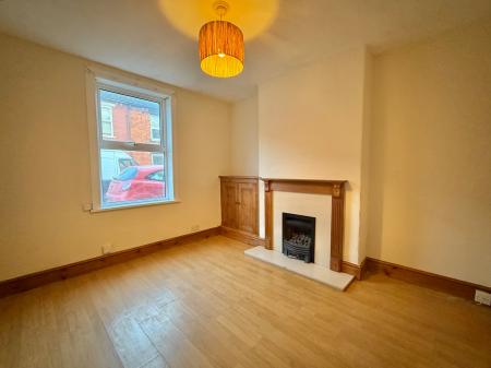 2 bedroom Terraced House for sale in Arthur Street, Lincoln, LN5