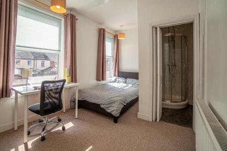 3 bedroom House share to let in Dixon Street, Lincoln, LN5