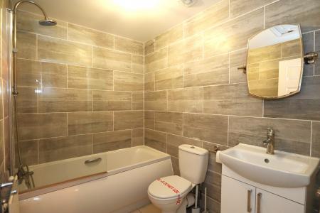 3 bedroom Town house for sale in Moorhen Close, Witham St Hughs, LN6