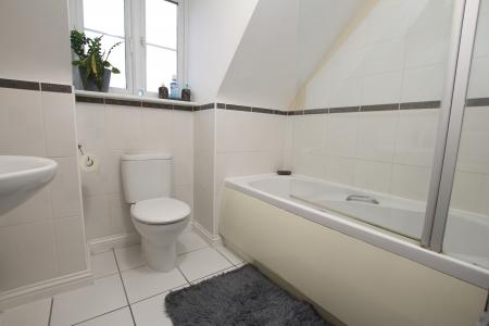 4 bedroom Town house for sale in Bobbin Lane, Lincoln, LN2