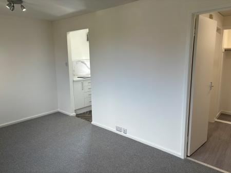 1 bedroom Flat to let in Chesney Road, Lincoln, LN2