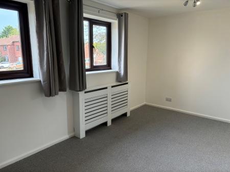 1 bedroom Flat to let in Chesney Road, Lincoln, LN2