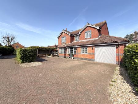 Lincoln Road, Bassingham, LN5