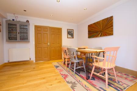 4 bedroom Detached house for sale in Lincoln Road, Bassingham, LN5