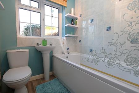 5 bedroom Detached house for sale in Station Road, Thorpe-on-the-Hill, LN6