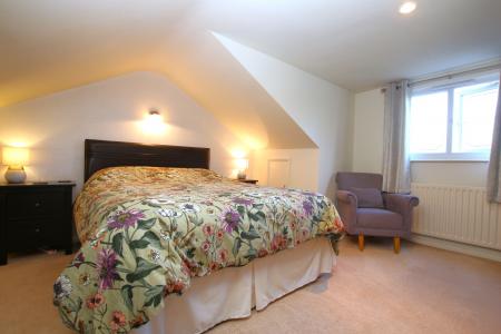 5 bedroom Detached house for sale in Station Road, Thorpe-on-the-Hill, LN6