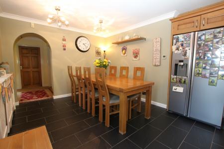 5 bedroom Detached house for sale in Station Road, Thorpe-on-the-Hill, LN6