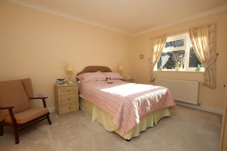 4 bedroom Detached bungalow for sale in High Thorpe, Southrey, LN3