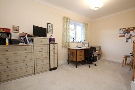 4 bedroom Detached bungalow for sale in High Thorpe, Southrey, LN3