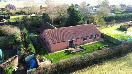 4 bedroom Detached bungalow for sale in High Thorpe, Southrey, LN3