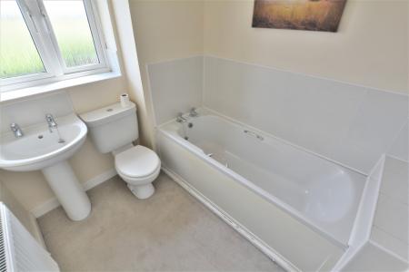 3 bedroom Town house to let in Maximus Road, North Hykeham, LN6